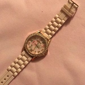 GENEVA QUARTZ FLORAL WATCH🌸